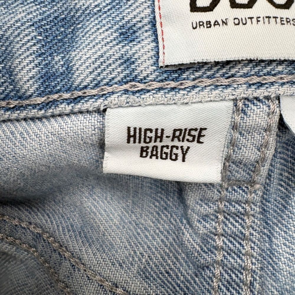 BDG Urban Outfitters High Rise Baggy Jeans Light Wash Size 26 - Picture 15 of 16